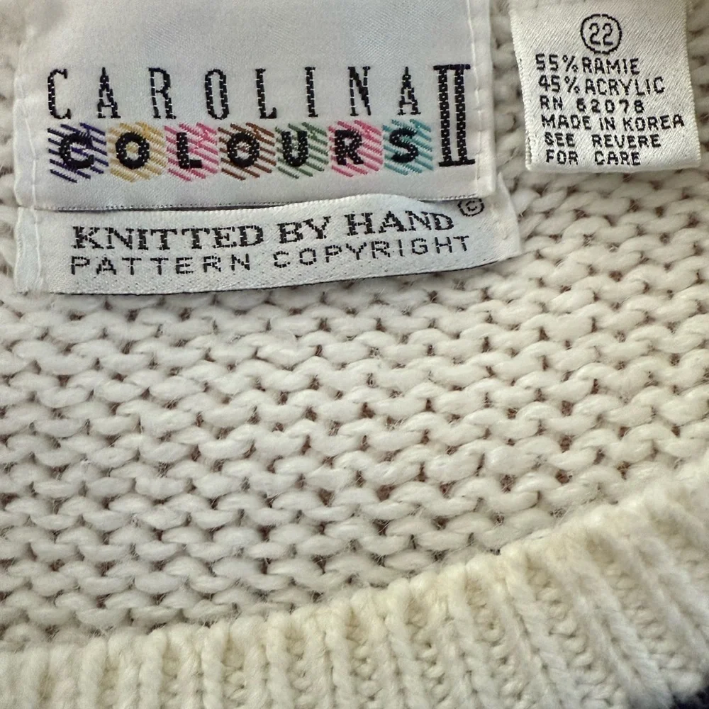 Carolina Colours Vintage Floral Knit Sweater White Black Pink Embroidered Retro